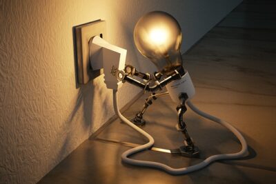 Cómo reclamar cobros excesivos de luz en Enel