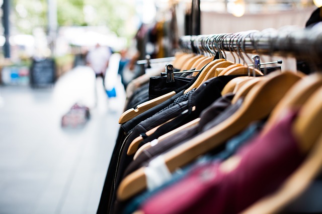 Cómo reclamar por diferencias de precio en tienda física
