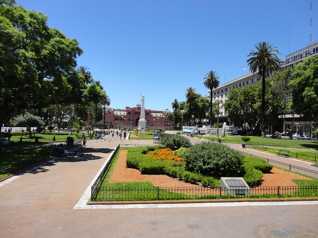 Pasos para reclamar por mal estado de parques y plazas públicas